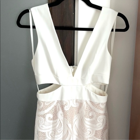 BCBG Maxazria Marilyne Lace Ivory Cut Out Maxi Dress Size 0 women’s formal prom - Picture 4 of 10